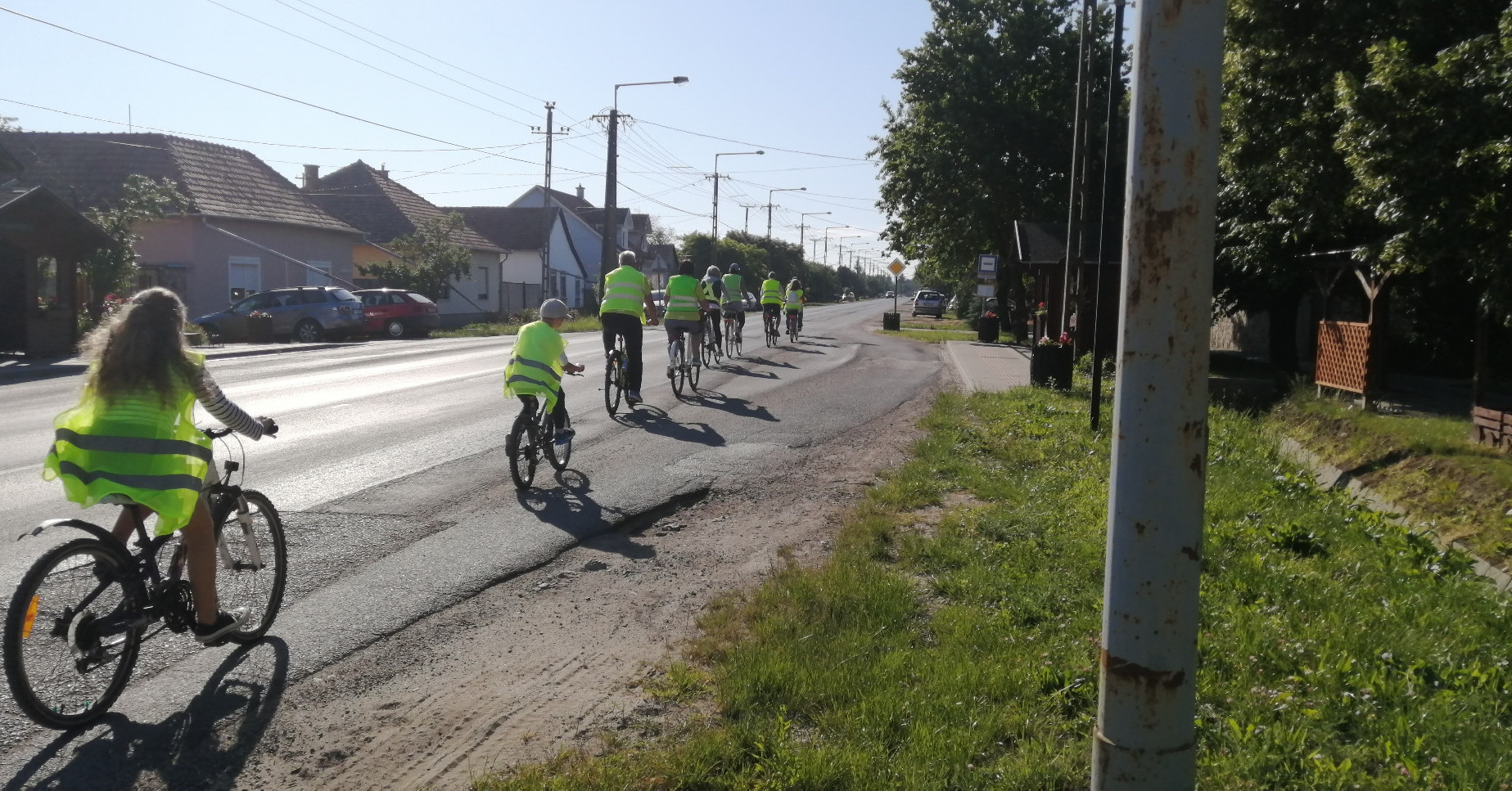 Két falu lakói demonstráltak bicikliútért