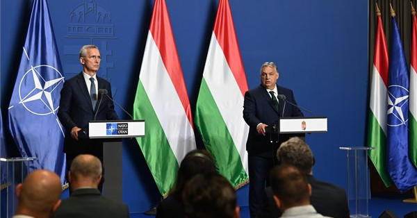 Orbán: Magyarország nem kíván blokkolni olyan NATO-döntéseket, amiket a többi tagállam szorgalmaz