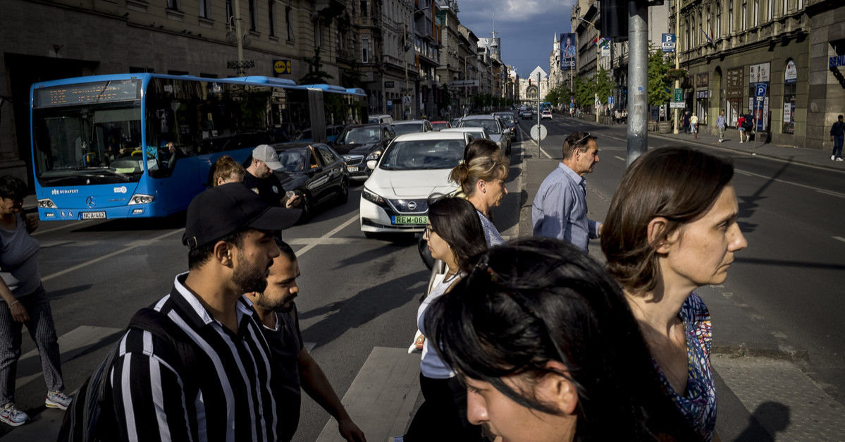 Hogyan lehetne újra a főváros legszebb része a valaha szebb napokat látott Rákóczi út?