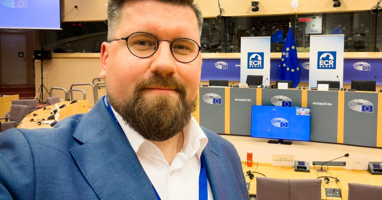 Putyinistának tartja a Fideszt a Finnek Pártja