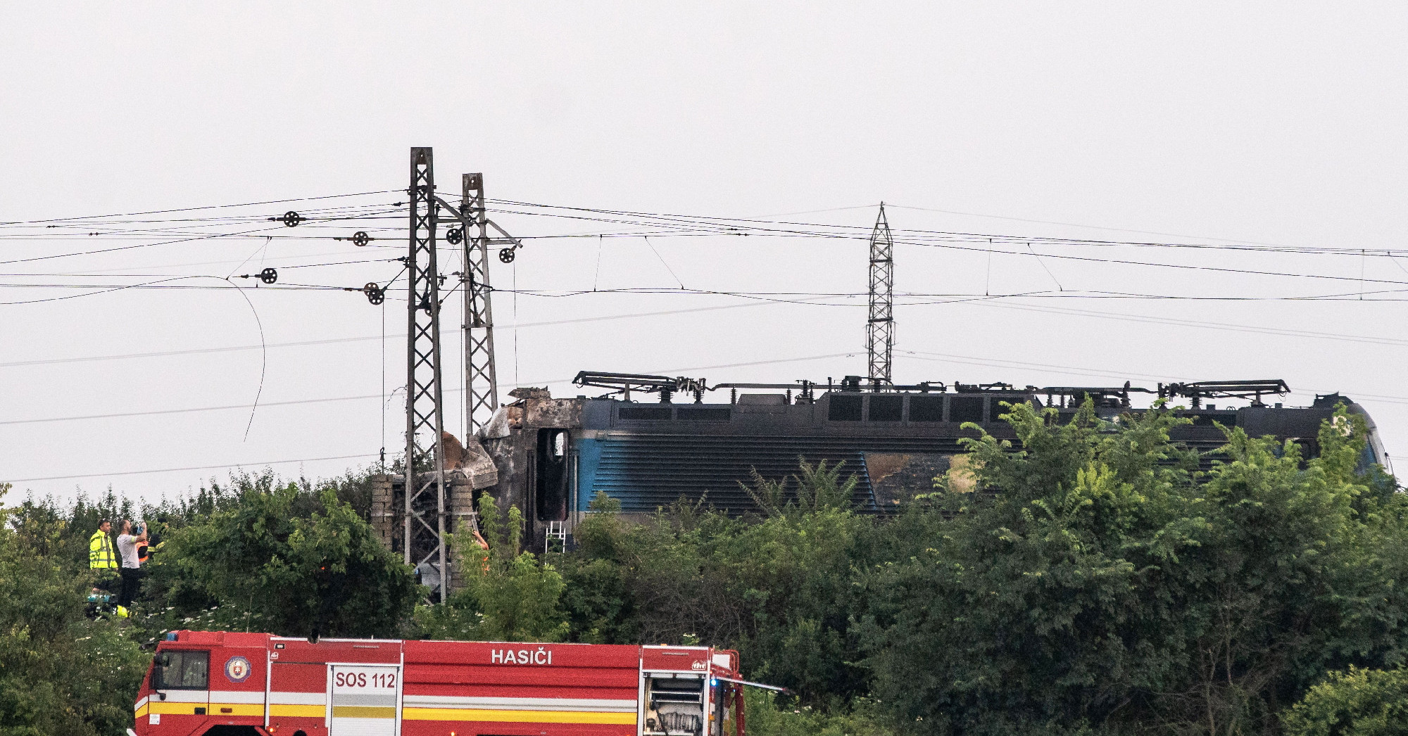 Hétre emelkedett a szlovákiai vasúti baleset halálos áldozatainak száma
