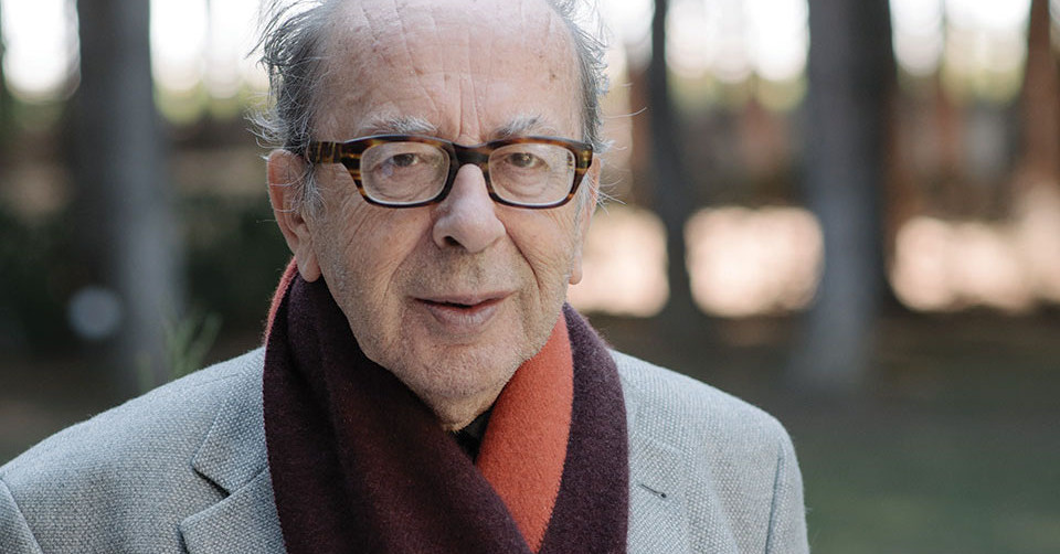 Elhunyt Ismail Kadare világhírű albán regényíró