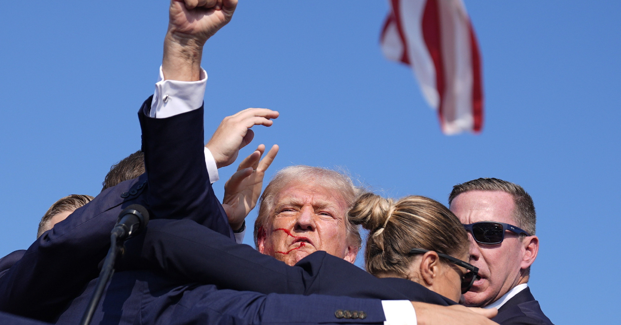 Rálőttek Donald Trumpra, már jól van, a támadó halott