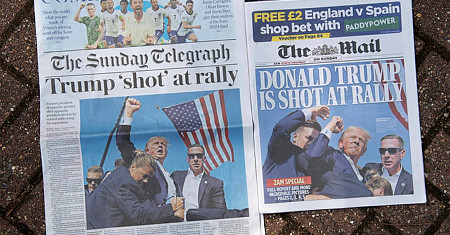 Trump ikonikusnak nevezte a képeket, amelyek a merénylet után készültek róla