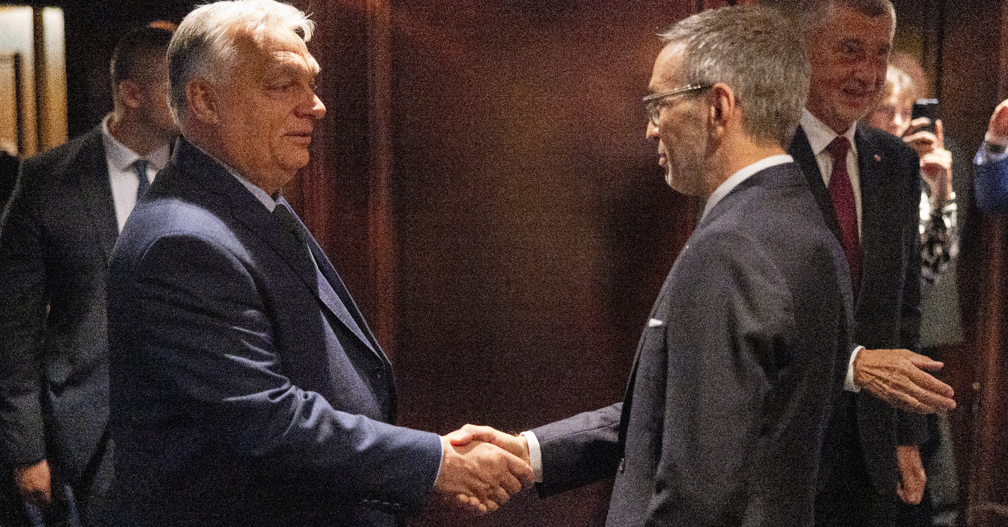 Erősítik Putyint, bomlasztják az EP egységét - erre lesz jó Orbán Patrióták frakciója