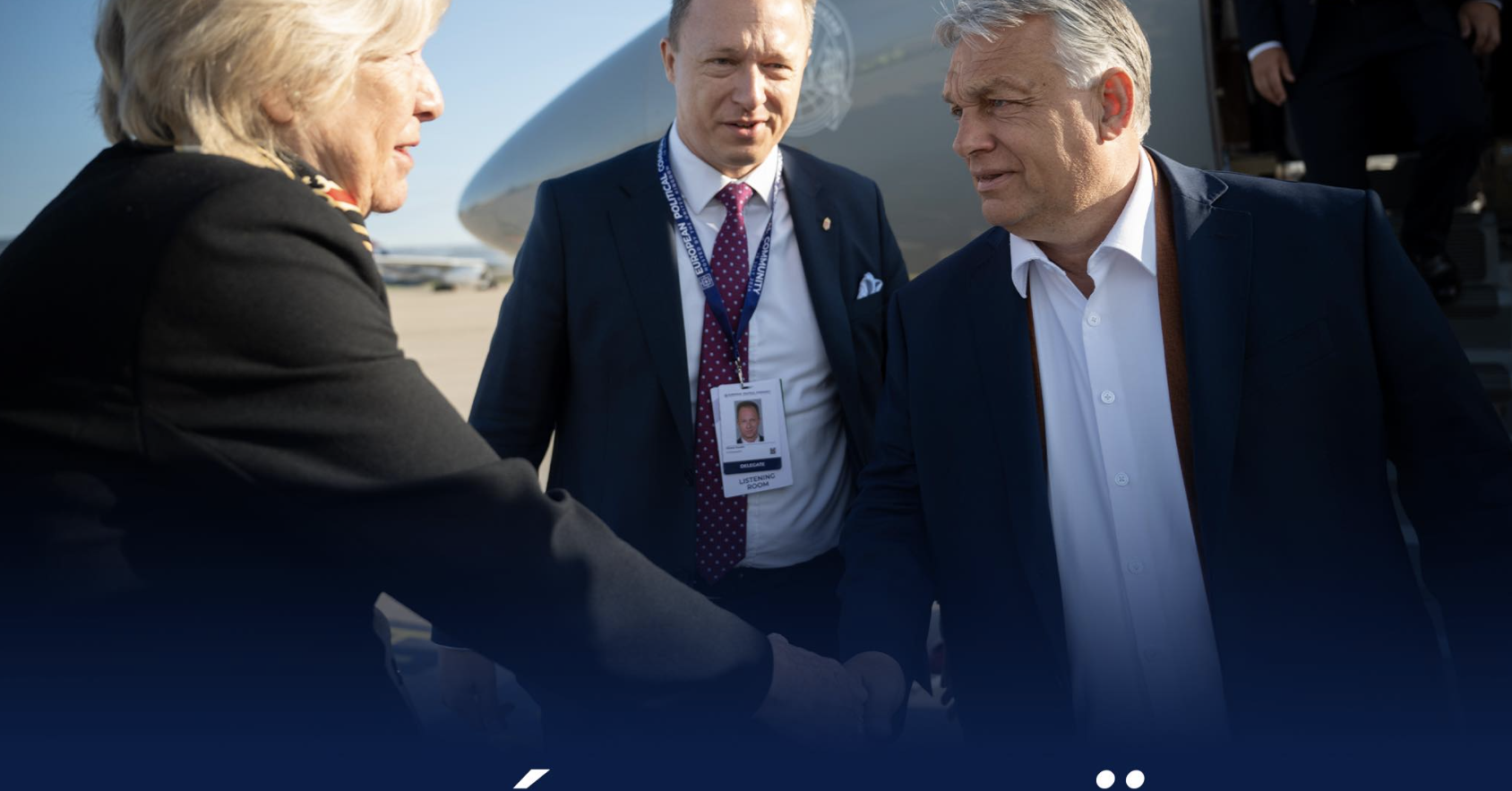 Orbán már Európában sem használja a soros elnökség logóját