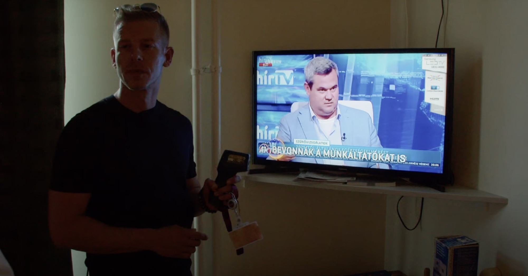 Miközben az államtitkár 20 fokról magyarázott a Hír TV-ben, az idős betegek 36-37 fokban hallgatták