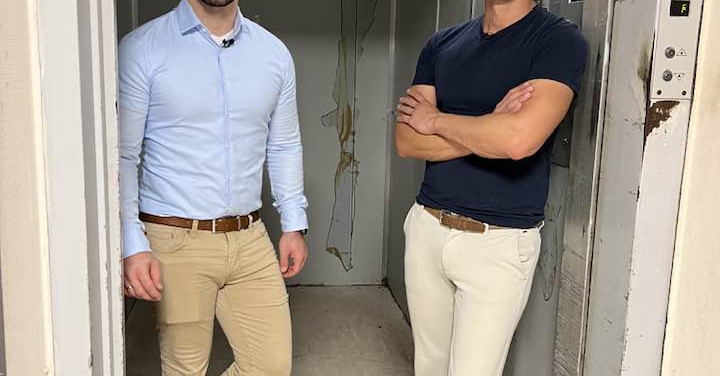 Magyar Péter beszorult a szolnoki kórház liftjébe