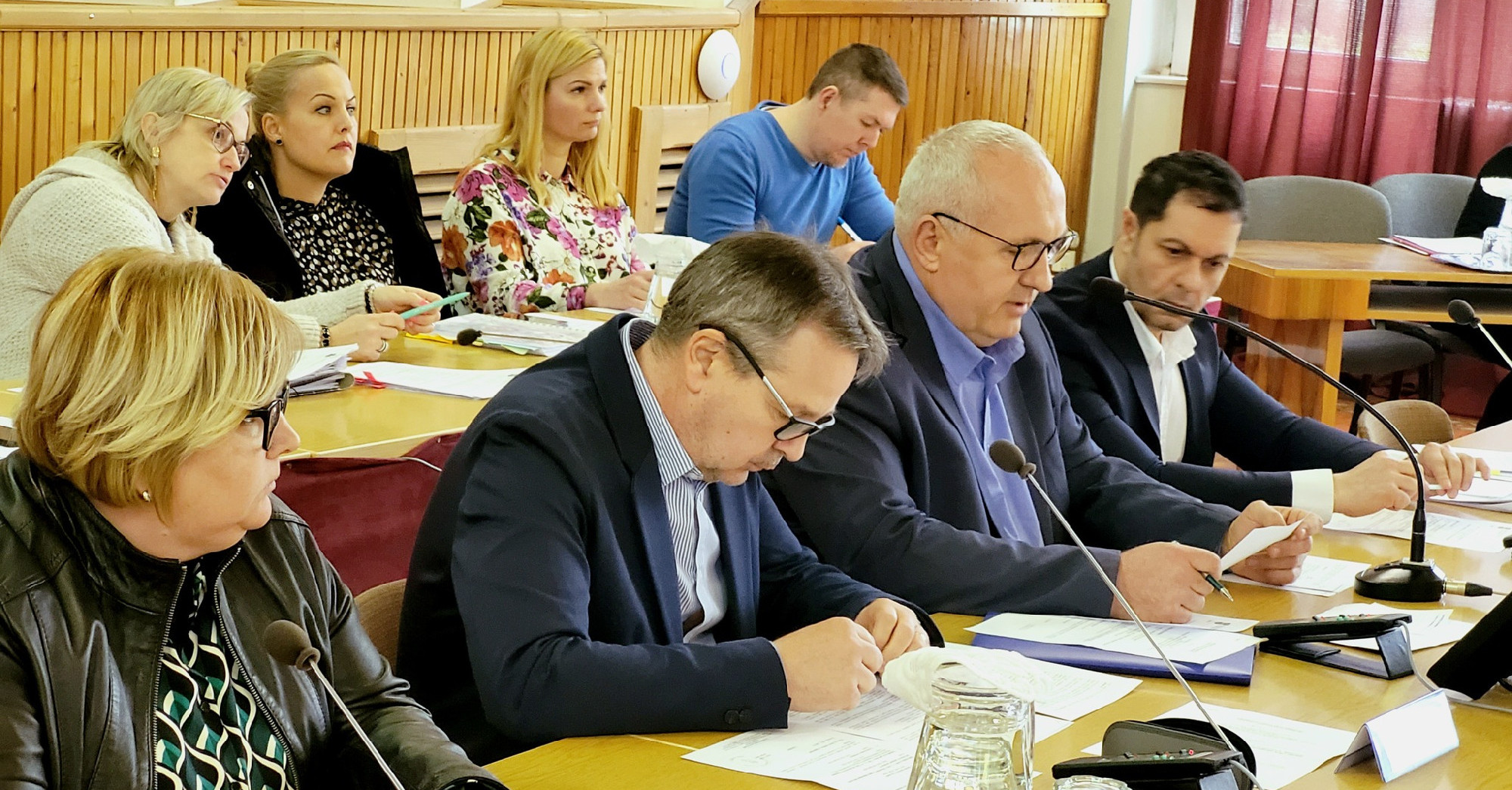 Négy év után jutott eszébe a leköszönő fideszes polgármesternek, hogy többmilliós jubileumi jutalom jár neki