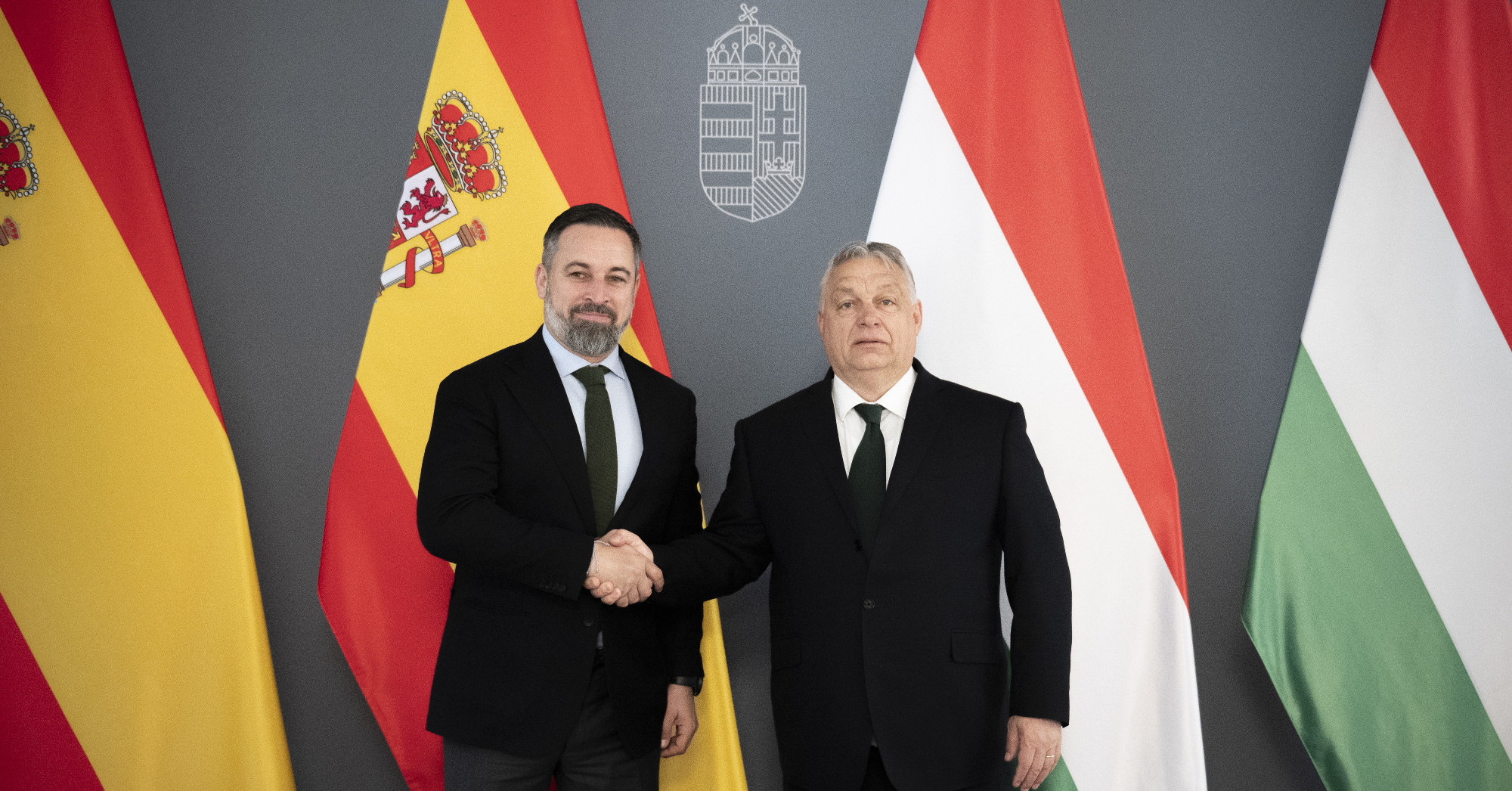 El Pais: Orbánék hitelezhették a Vox párt kampányait