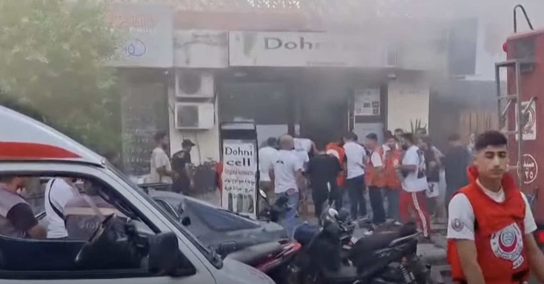 Újabb robbantások Libanonban: halált és sérüléseket okoztak az adóvevők