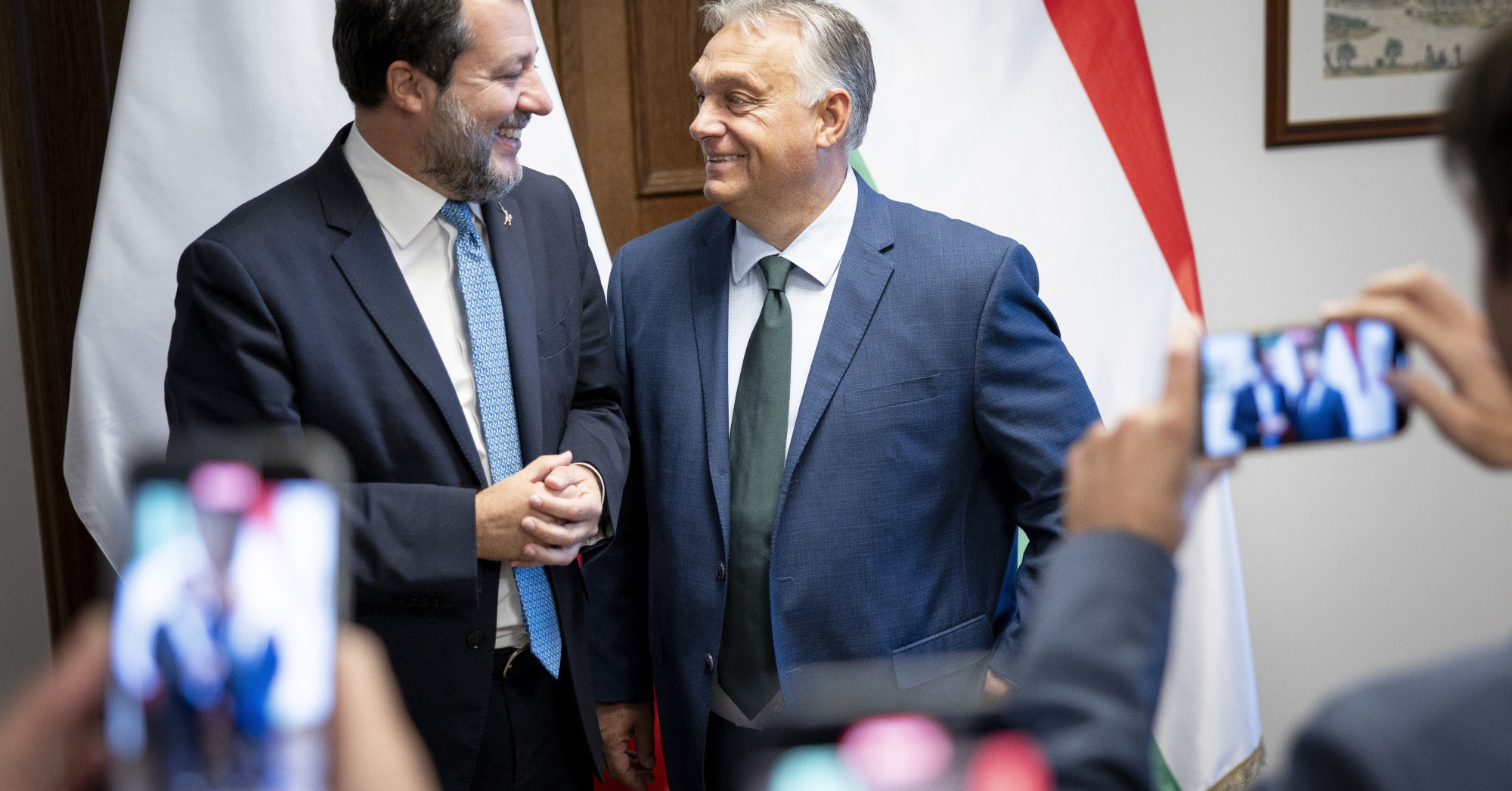 Vajon miről tárgyalhat Orbán Viktor Putyin legnagyobb olasz rajongójával?