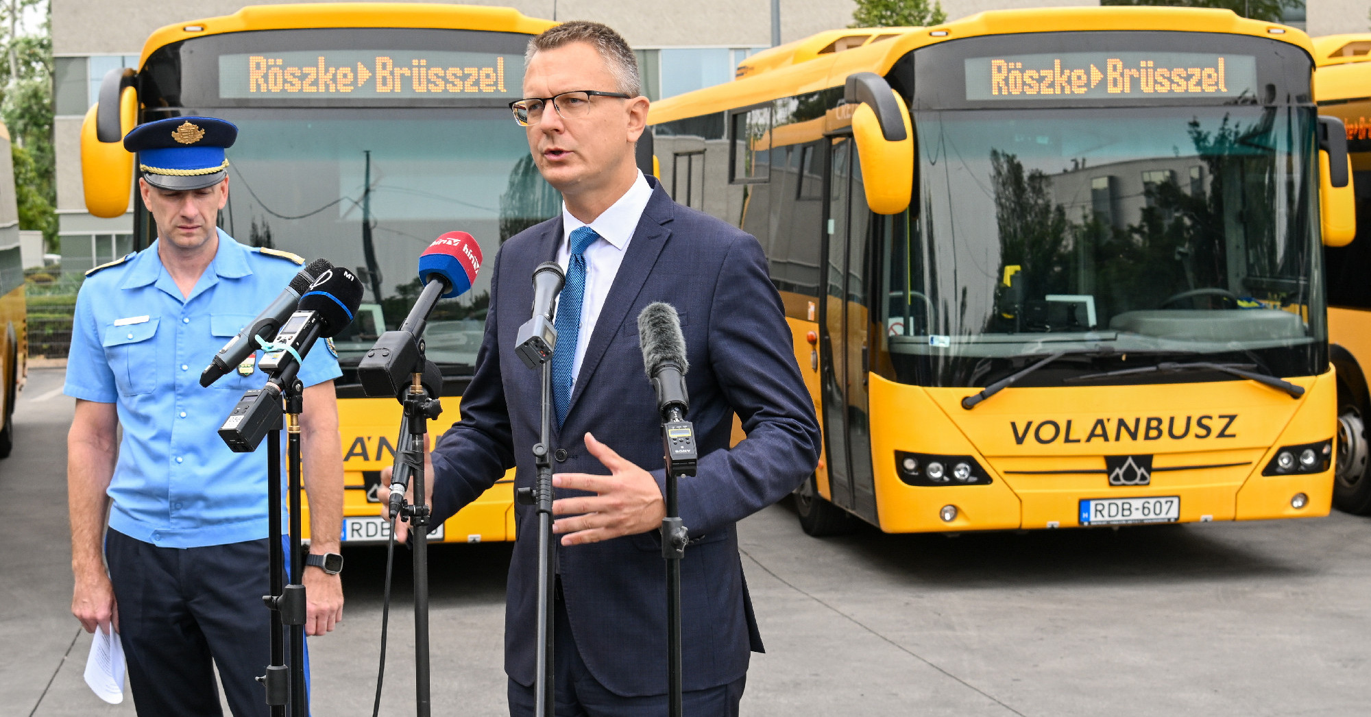 Ha Rétvári beváltja a kormány ígéretét, az felhívás keringőre