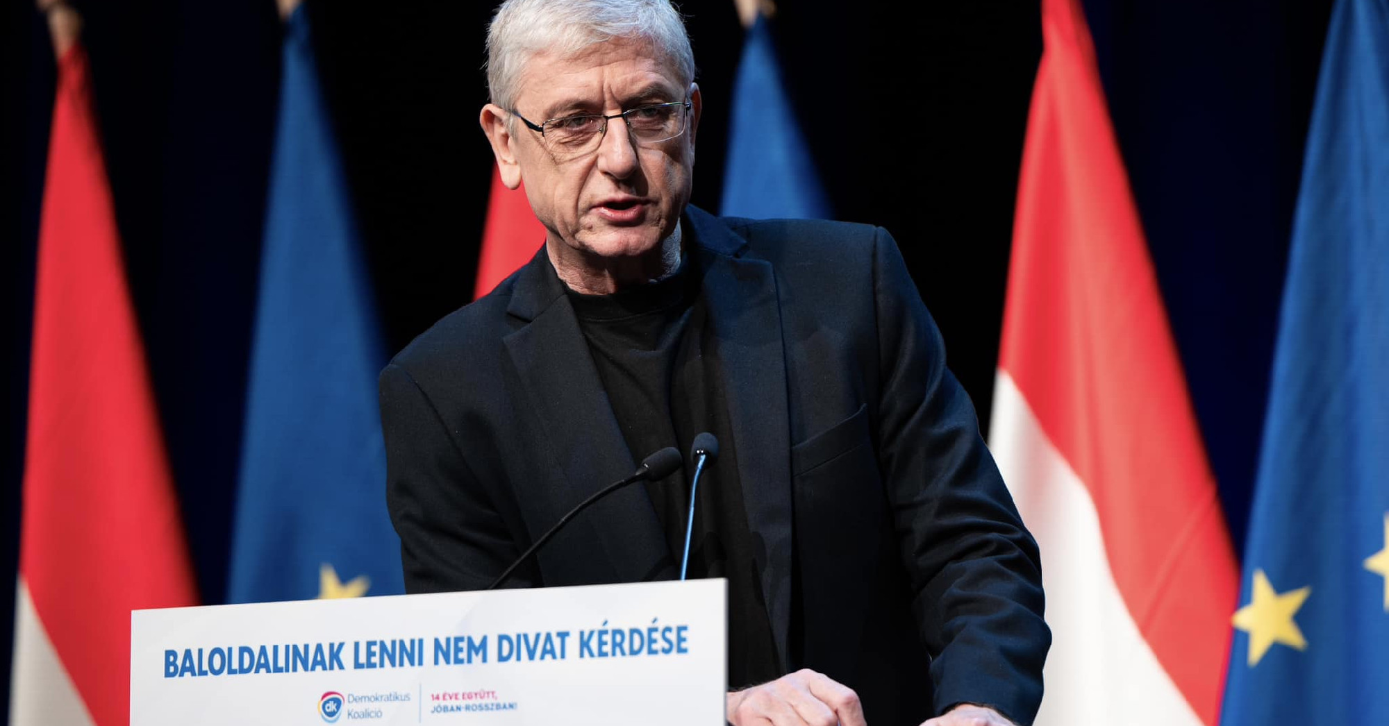 Gyurcsány Ferenc évértékelőt tartott: „Rohadékok! Rohadékok! Ez a nagy büdös helyzet”