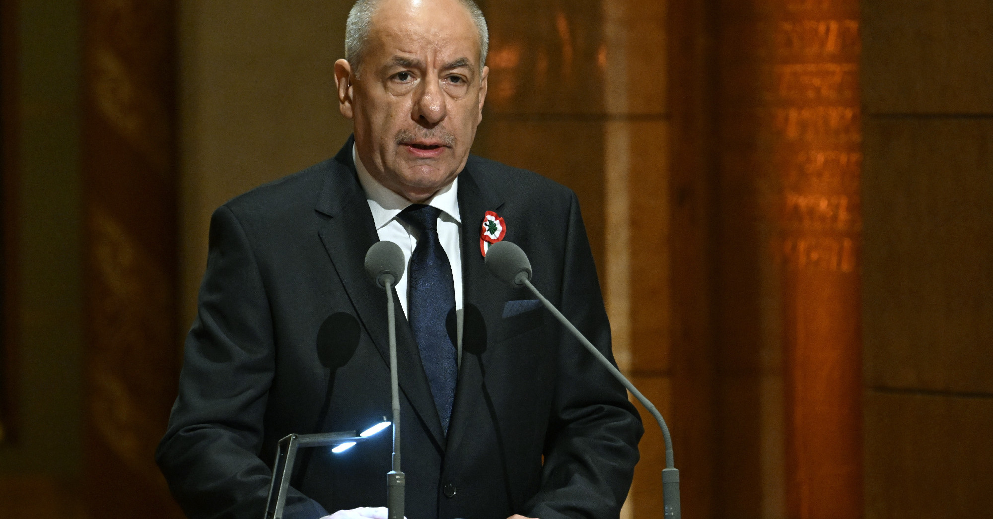 Egy szatyor fing-e vagy?