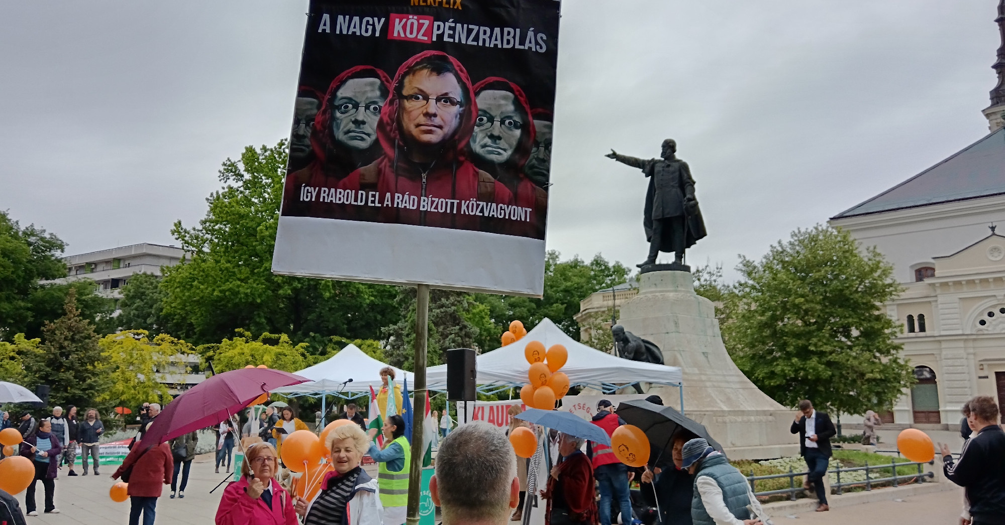Visszavonná Matolcsy díszpolgári címét a kecskeméti ellenzék