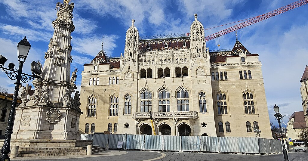 Költözik a hivatal