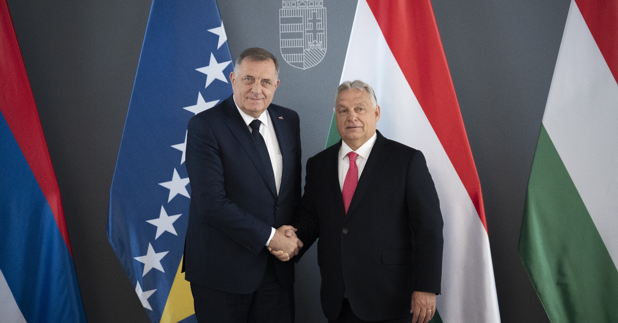 Jó barátunk, Dodik Kép