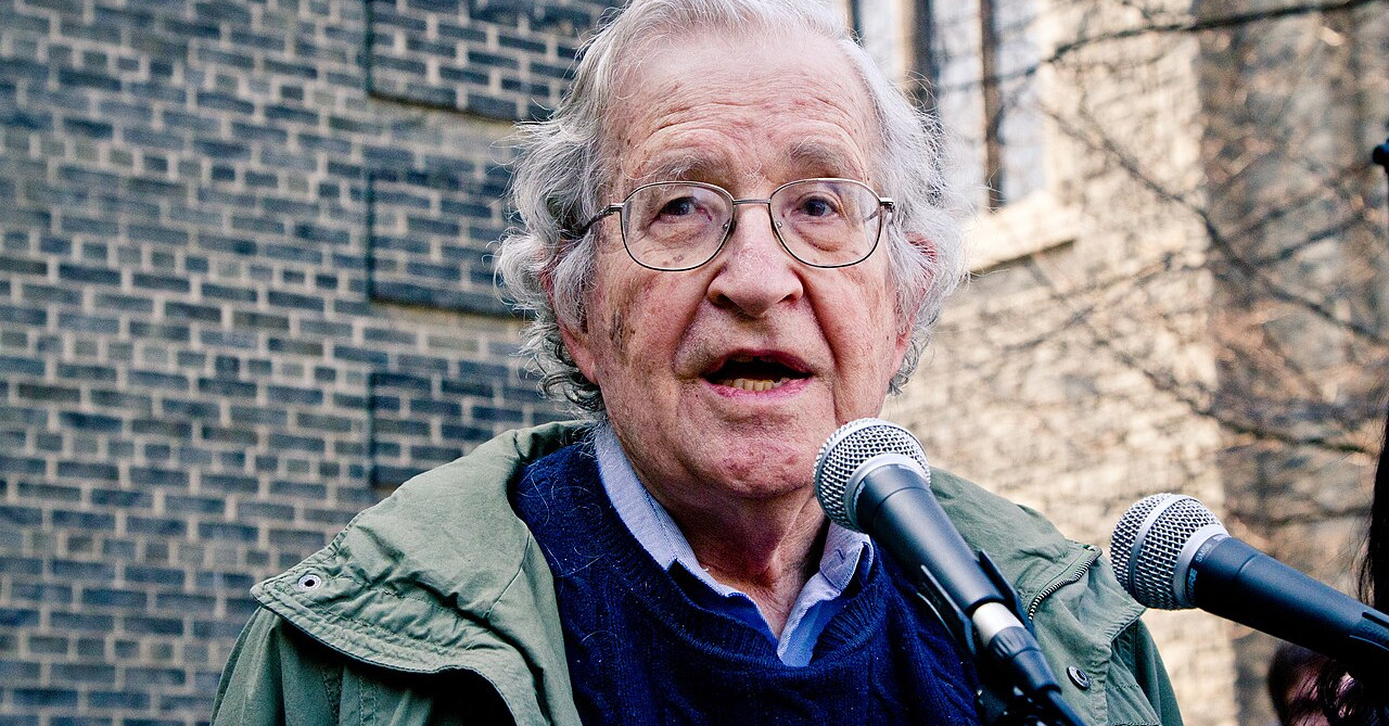 Noam Chomsky 2021-ben: „A polgárháború igazából sosem ért véget”