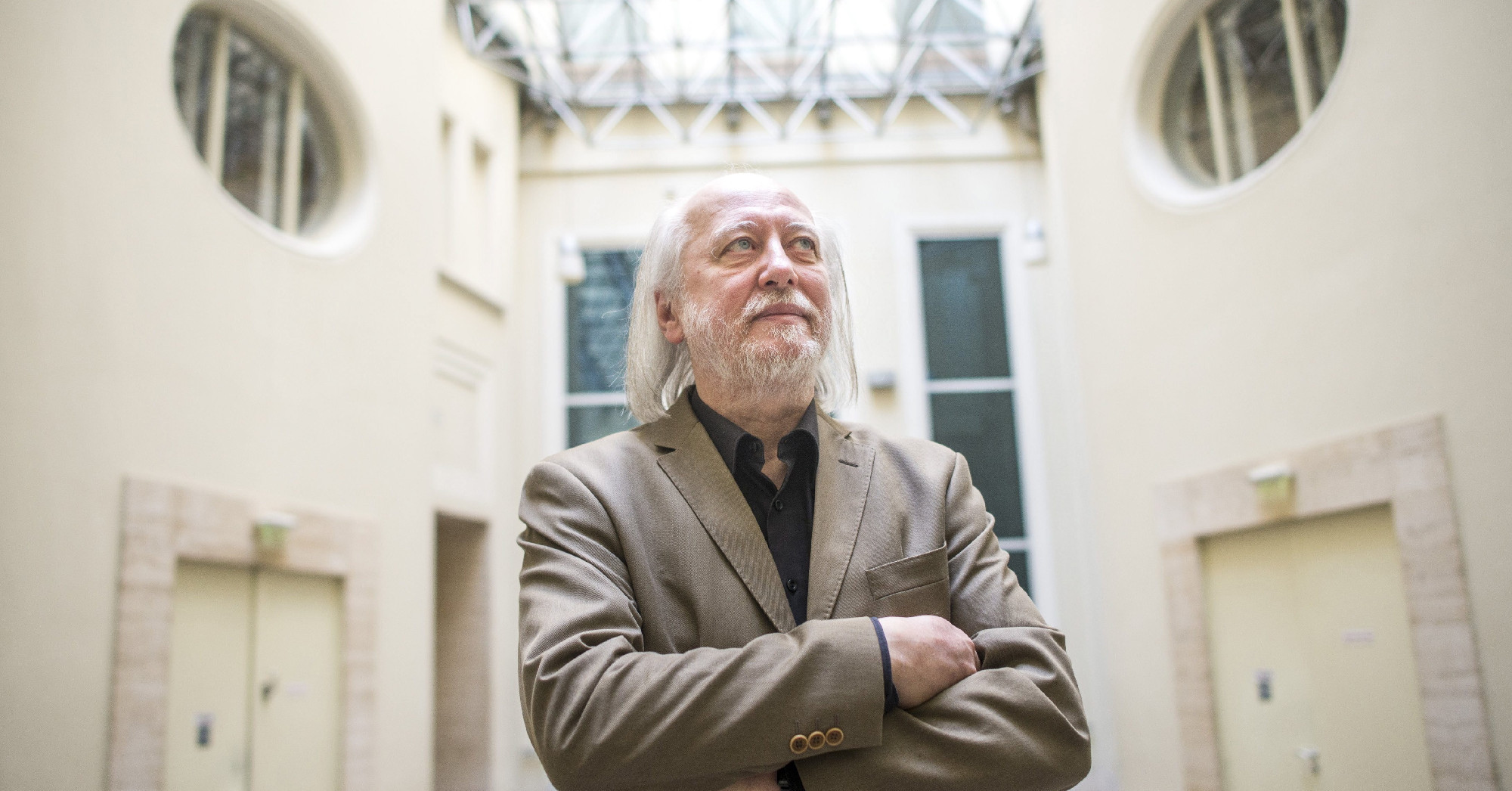 Egy lenyűgöző és látnoki életmű – Krasznahorkai László kapta az irodalmi Nobel-díjat