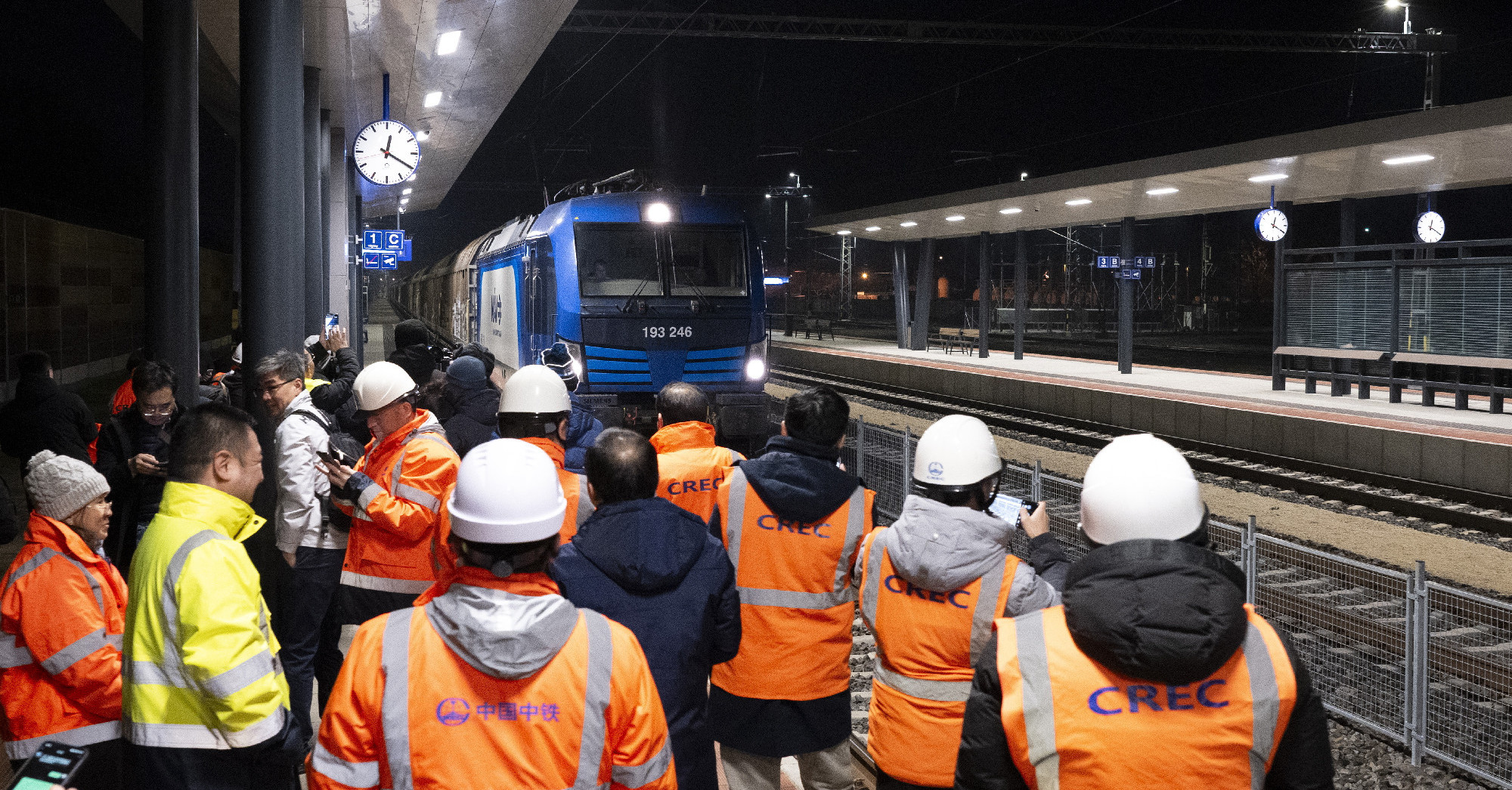 A Budapest-Belgrád vasútvonalon még csak az ország és adófizetők módszeres kifosztása működik tökéletesen