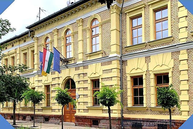 Kocsmaajtó-gate: lemondott az alpolgármester