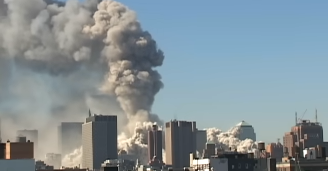 Eddig nem látott vágatlan videót közöltek a WTC-tornyok összeomlásáról